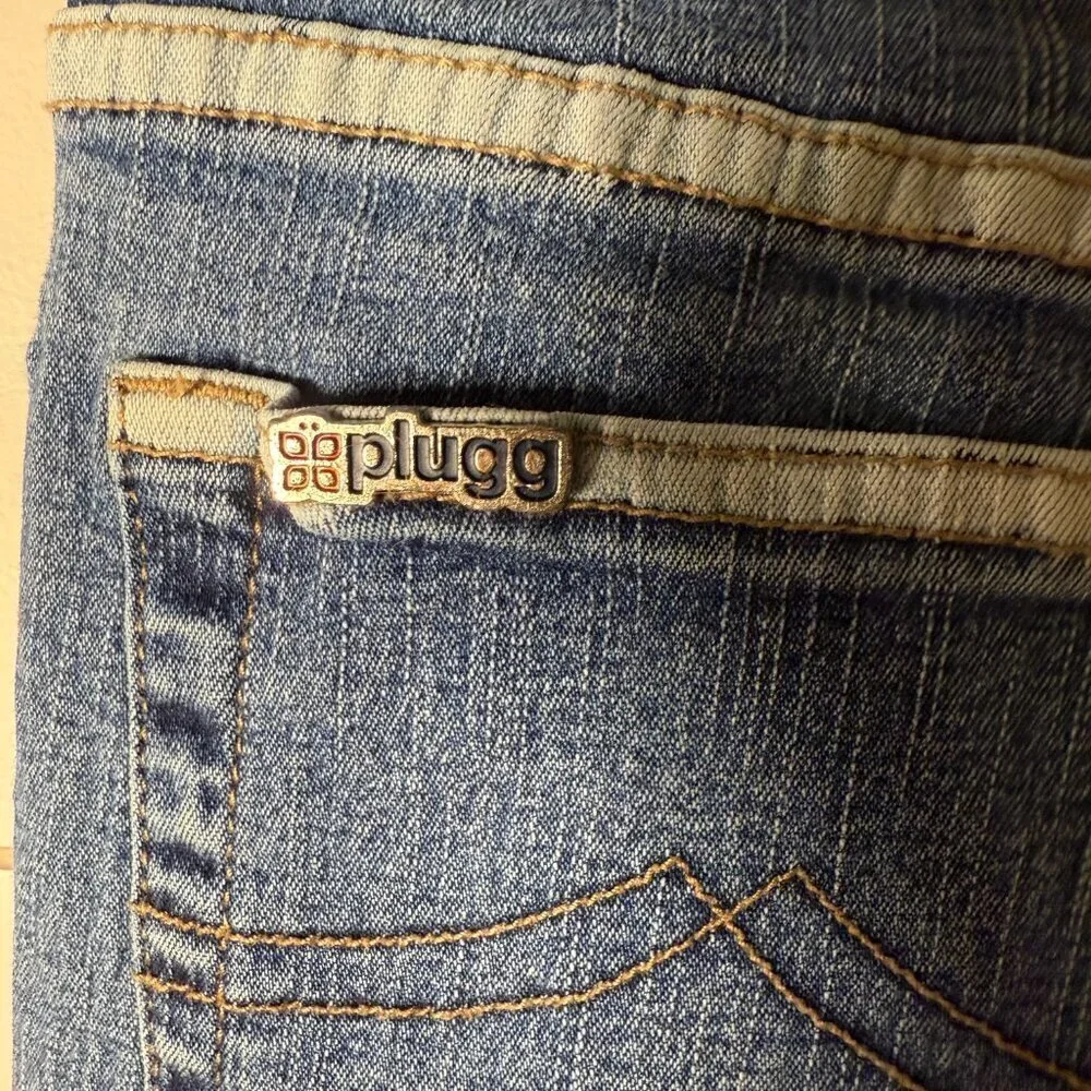 Plugg Jeans Medium Wash with Bleached Accents Sz 14 Cotton/Poly/Spandex Blend
